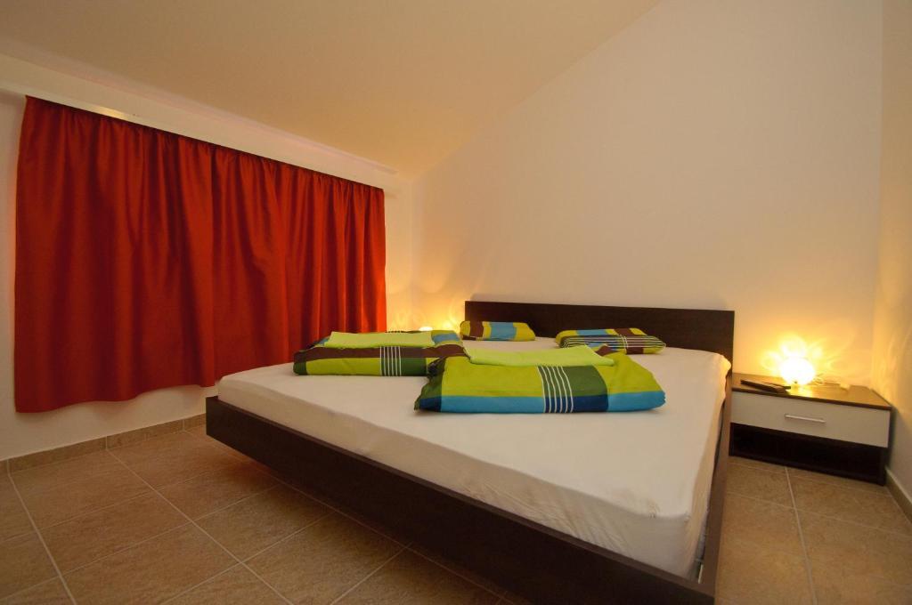 Apartments Villa Natali - Heating Pool Traù Camera foto