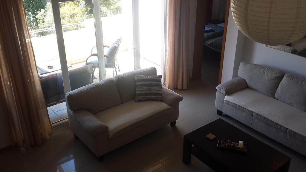 Apartments Villa Natali - Heating Pool Traù Esterno foto